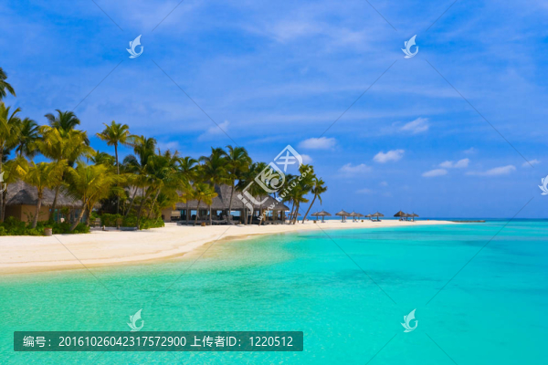 在一個熱帶島嶼的沙灘別墅