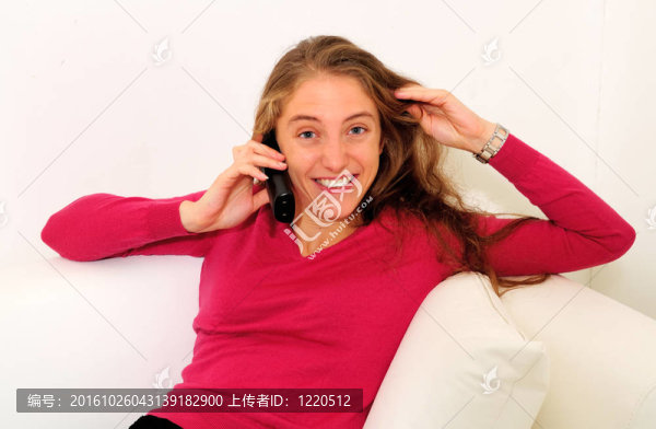 年輕漂亮的女人