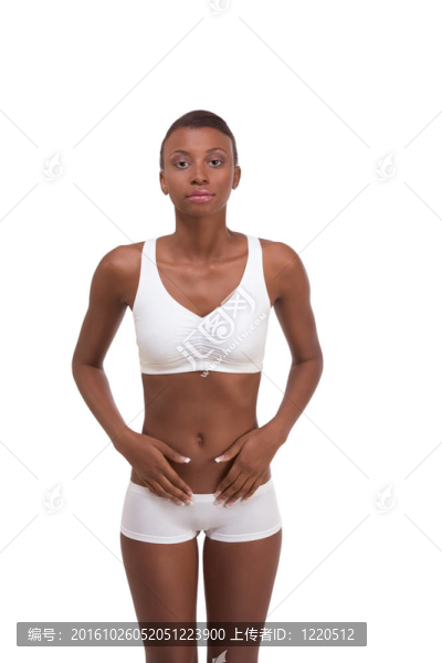 少數(shù)黑人女性在運(yùn)動(dòng)胸罩