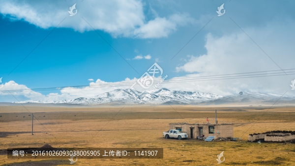 西藏雪山