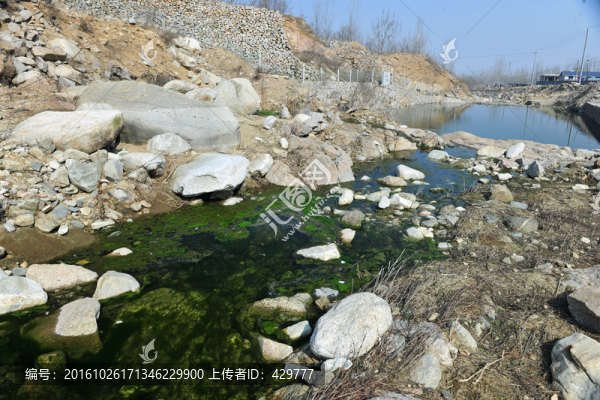 河底石頭,,小河