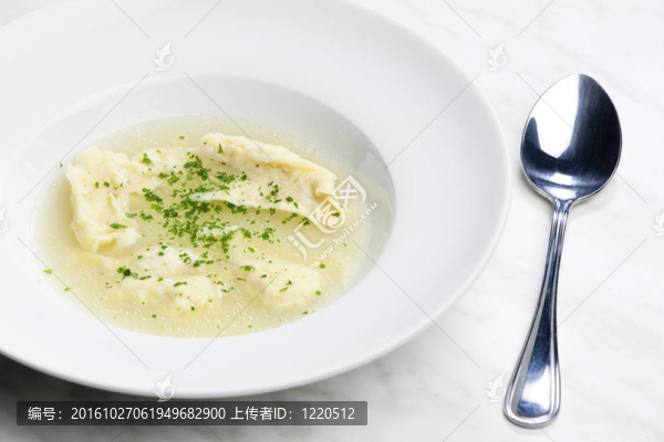 餃子牛肉湯