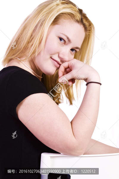 接近一個美麗的女孩