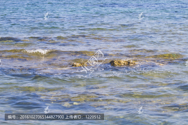 華麗的西班牙海灘在夏季