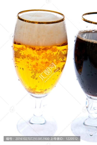 兩杯啤酒