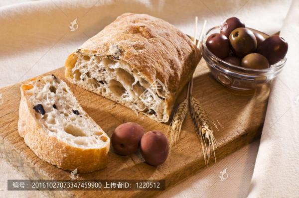 橄欖面包