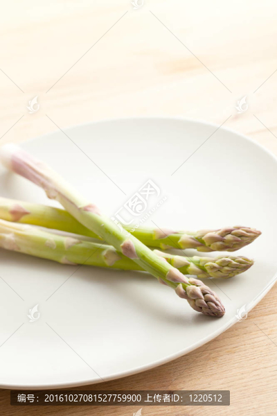 鮮綠蘆筍