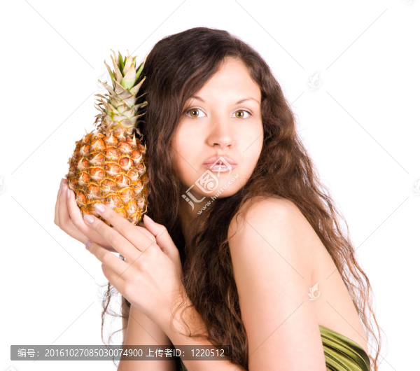 年輕的菠蘿女人