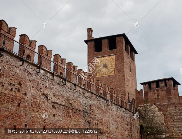 Castel,Vecchio塔