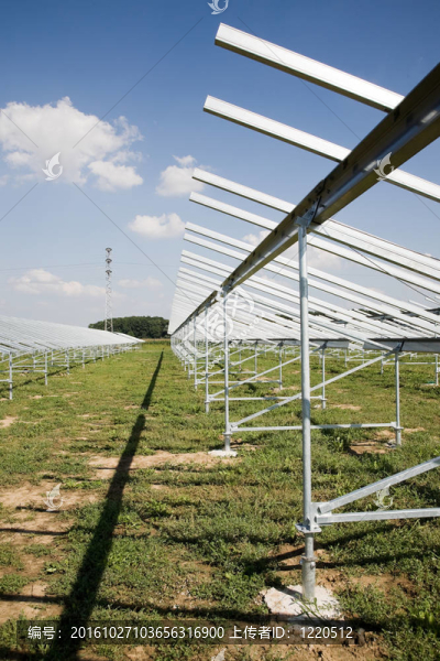太陽能發(fā)電廠建設