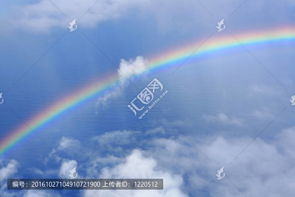 彩虹在天空