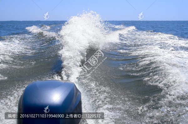波駛船