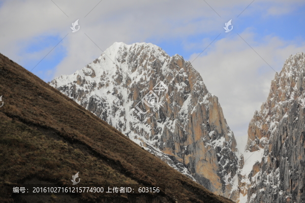 卓達拉山