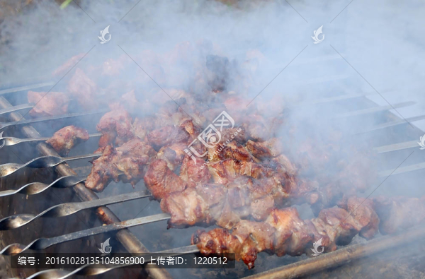 烤羊肉串