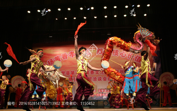 國(guó)家非遺三節(jié)龍美輪美奐