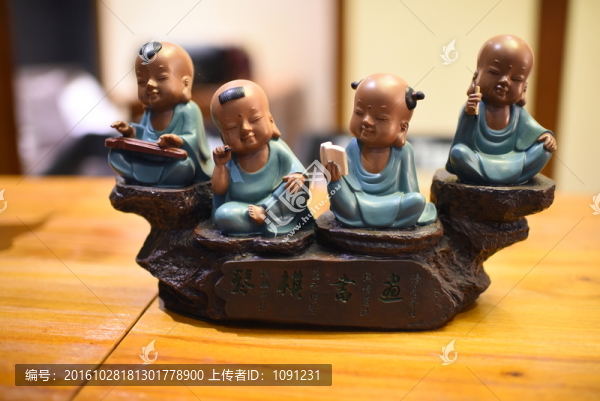 琴棋書畫塑像