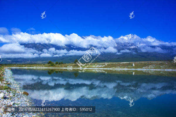 東巴谷