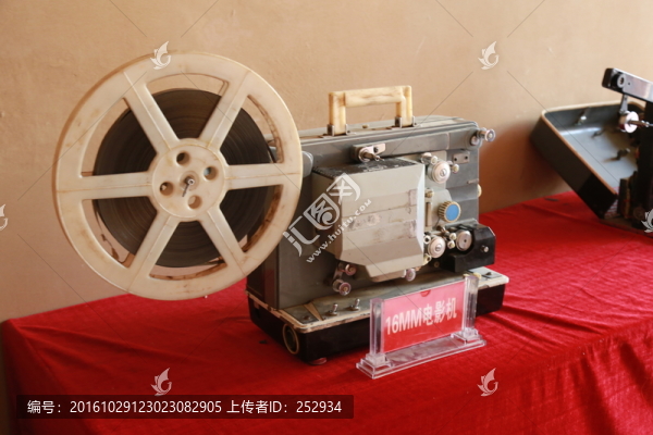 電影放映機(jī)