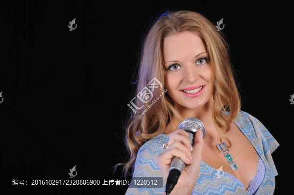 一個(gè)年輕女孩的肖像