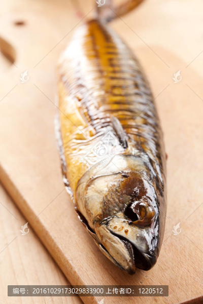 煙熏鯖魚