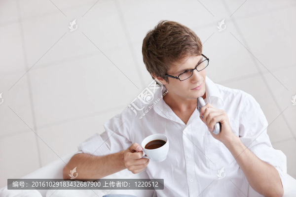 一個年輕人