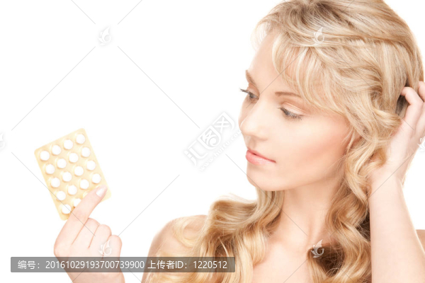 年輕女人的藥丸