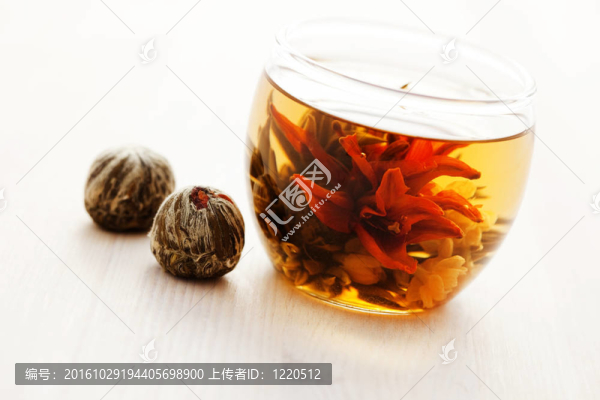 白茶一杯