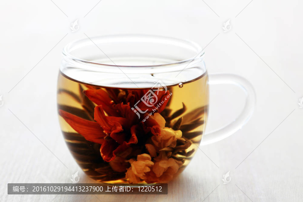 白茶一杯