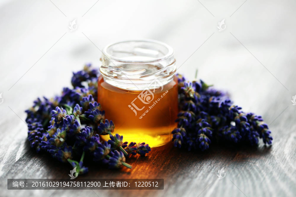 草藥的蜂蜜