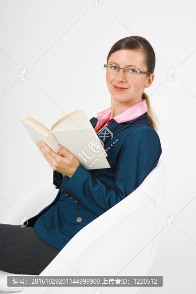 帶書的女孩