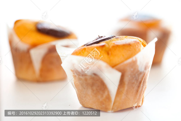 自制的松餅裝滿巧克力