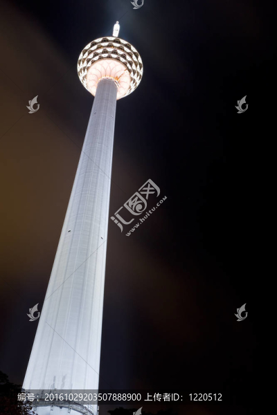 夜間電信塔