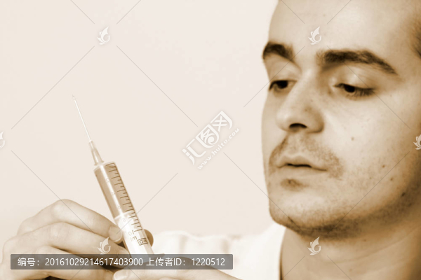 一個(gè)年輕醫(yī)生的肖像！