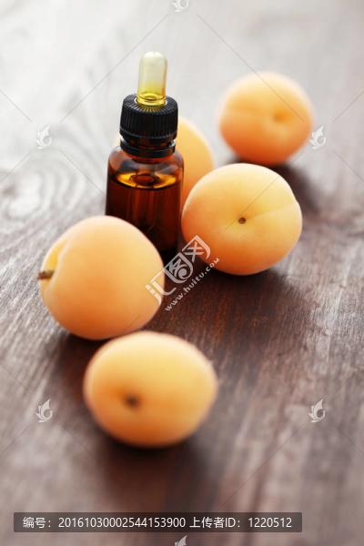 杏仁精油