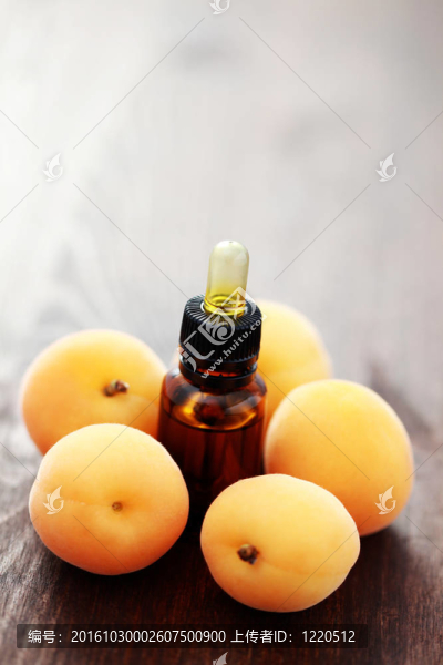 杏仁精油