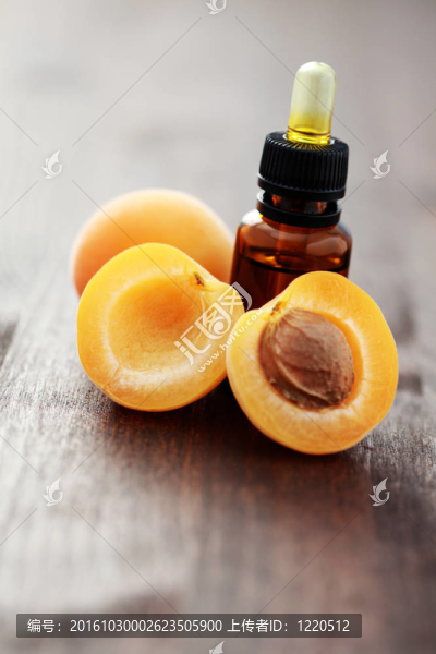 杏仁精油