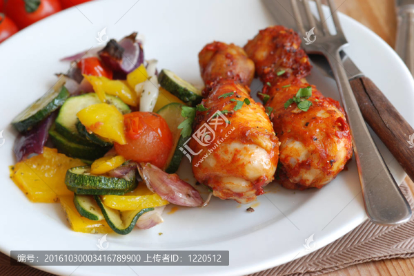 雞肉和蔬菜