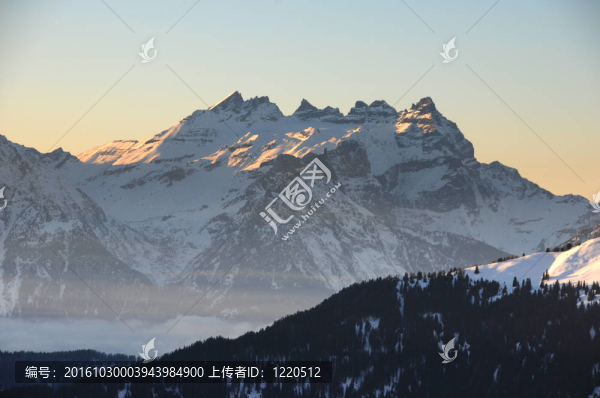 凹痕du,Midi；阿爾卑斯山脈
