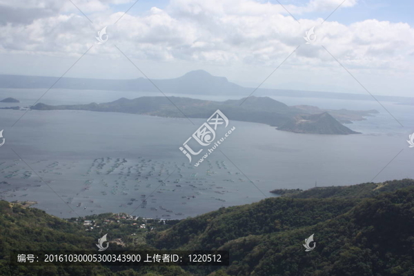 塔爾湖和火山