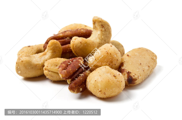 混合腌制的堅果