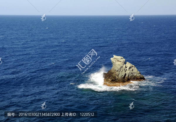 海中的巖石