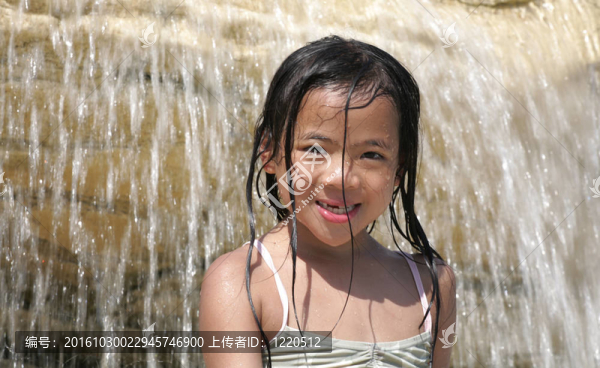 孩子和水
