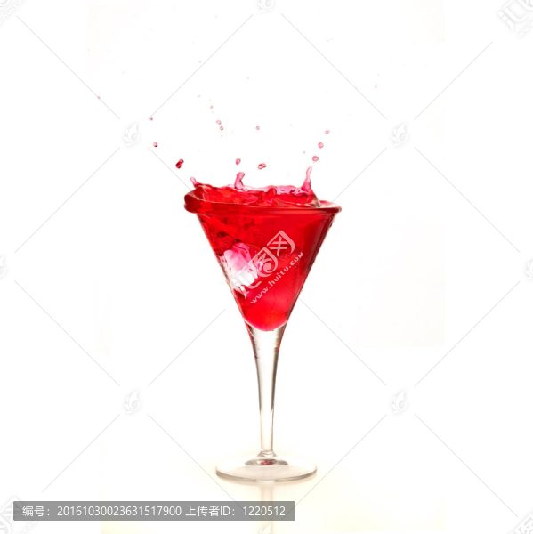 紅色的雞尾酒