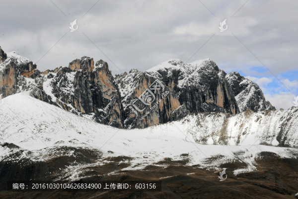 卓達(dá)拉山