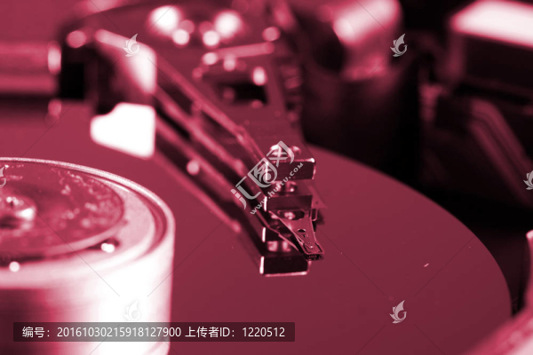硬盤驅(qū)動(dòng)器