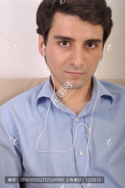 聽音樂的人