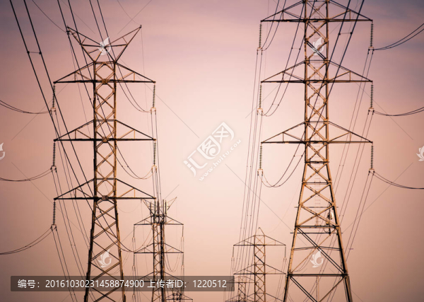 大規(guī)模的電力線延伸到遠方