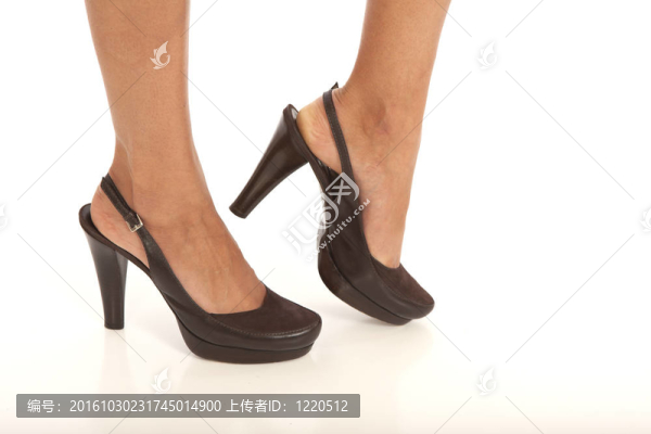 穿高跟鞋的女商人
