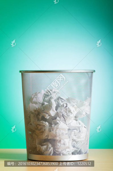 白色垃圾紙垃圾桶