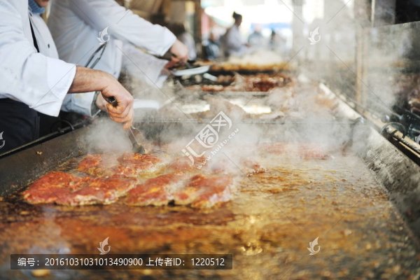 烤新鮮的肉